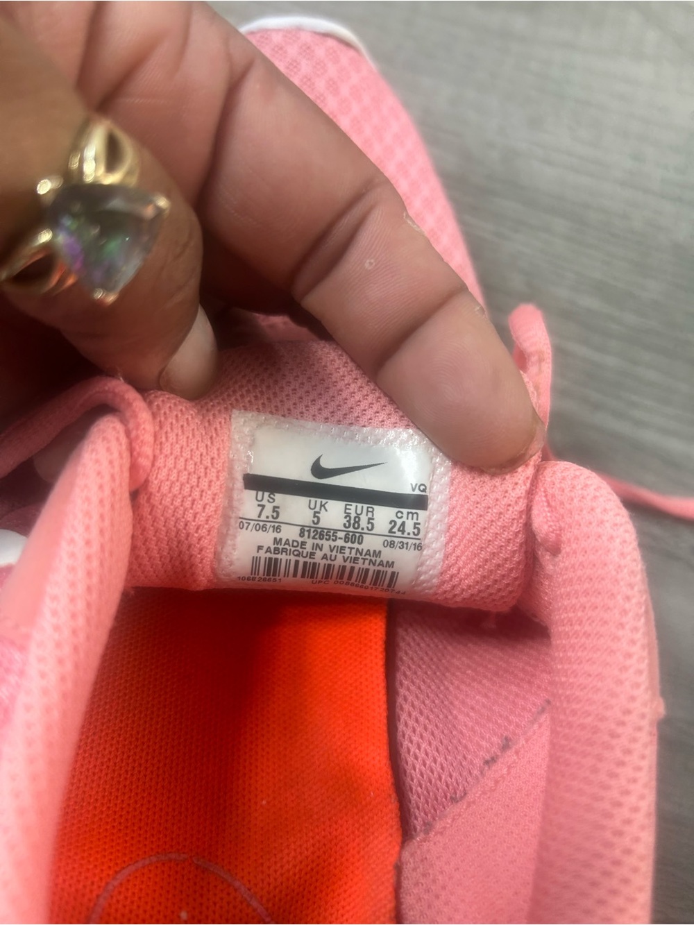 Nike Tanjun Shoes Size 7.5 Women's Coral Pink Running Sneakers - Picture 8 of 9